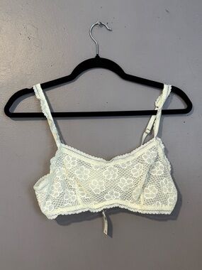 New with Tags Aerie Lace Floral Bralette Size Large